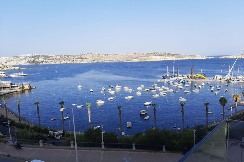 New Seafront Apartment - Spectacular Views St. Paul's Bay Dış mekan fotoğraf