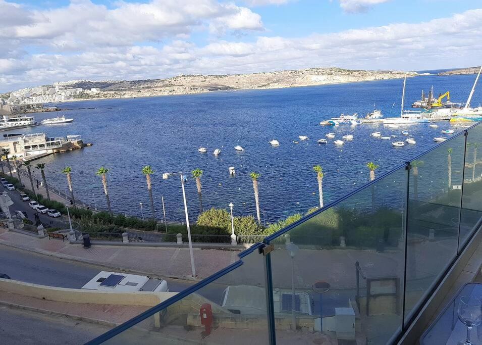 New Seafront Apartment - Spectacular Views St. Paul's Bay Dış mekan fotoğraf