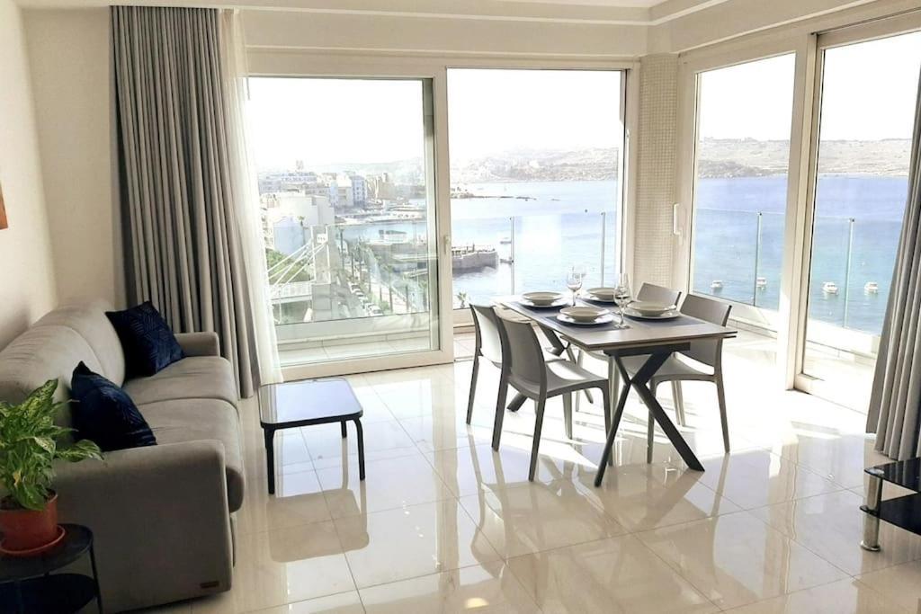 New Seafront Apartment - Spectacular Views St. Paul's Bay Dış mekan fotoğraf